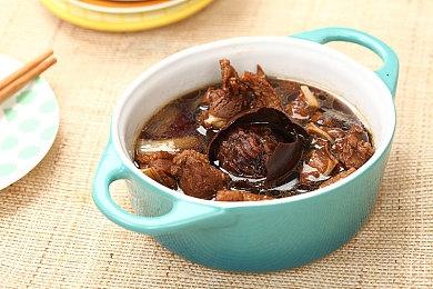 《地狱之刃2》细节逼真 鸟粪能以真实运动轨迹落地